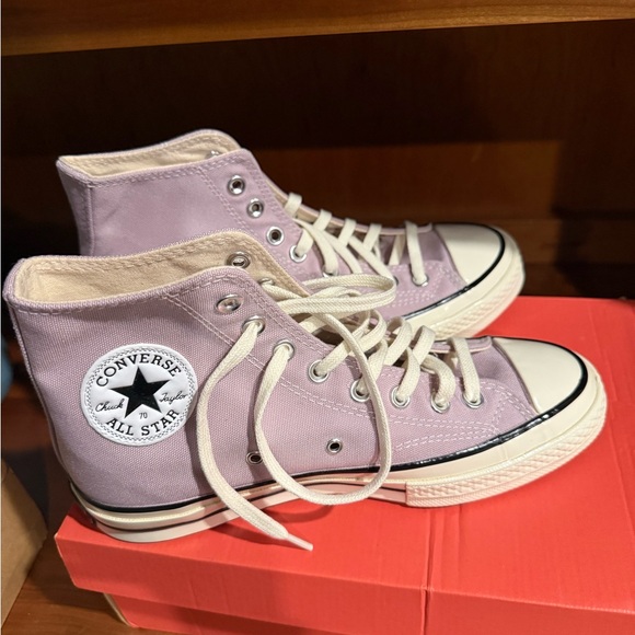 BNWT Converse - Picture 2 of 6
